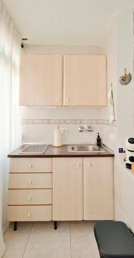 J&H Apartment Торремолинос Экстерьер фото